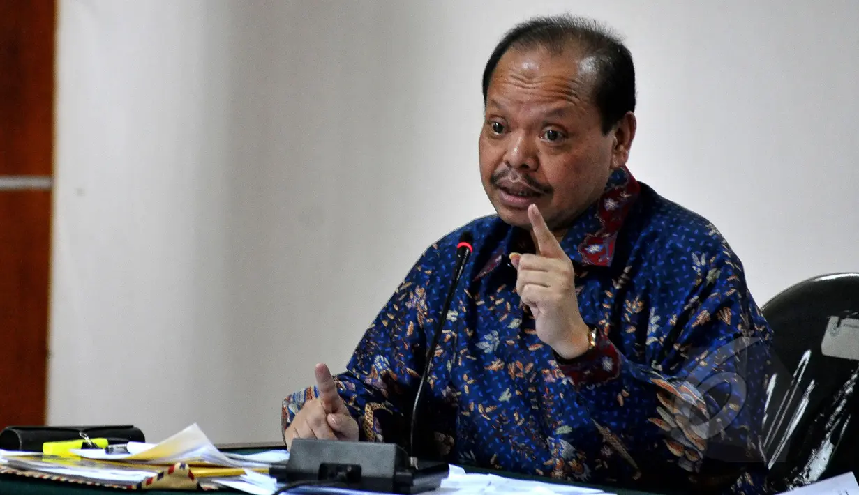 Terdakwa kasus dugaan penerimaan hadiah penetapan APBN-P Kementerian ESDM Sutan Bhatoegana memberikan keterangan saat menjalani sidang lanjutan di Pengadilan Tipikor, Jakarta, Senin (11/5/2015). (Liputan6.com/Yoppy Renato)