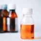 WHO temukan kadar berlebih pada obat batuk sirup yang menjadi penyebab kematian 70 anak di Gambia, Indonesia larang obat tersebut. (unsplash.com/Towfiqu Barbhuiya)