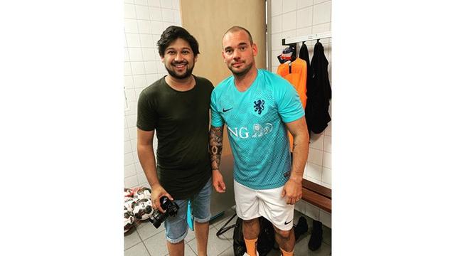 Baru 2 Minggu Pensiun, Ini 6 Potret Terbaru Wesley Sneijder yang Bikin Pangling