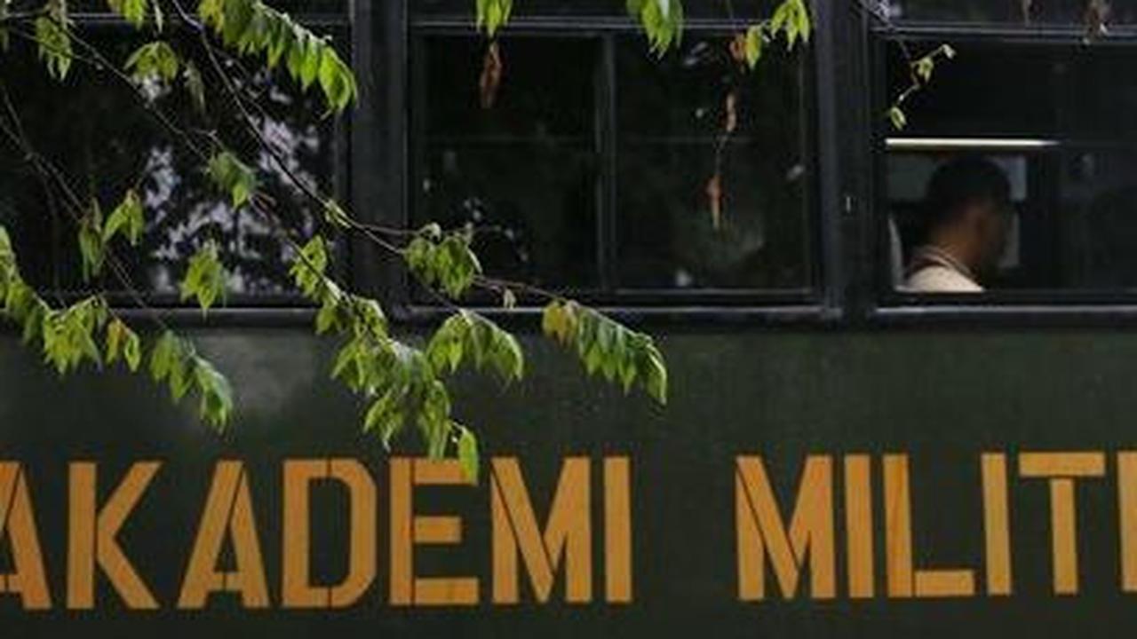 Acara reuni alumni (AKABRI) tahun 1973 yang bertajuk 'Reuni Emas 50 Tahun Cadaka Dharma' diselenggarakan di Akademi Militer Magelang, Jawa Tengah. <br>