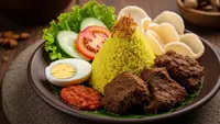 Resep Nasi Kuning Rendang yang Pulen dan Empuk Meresap