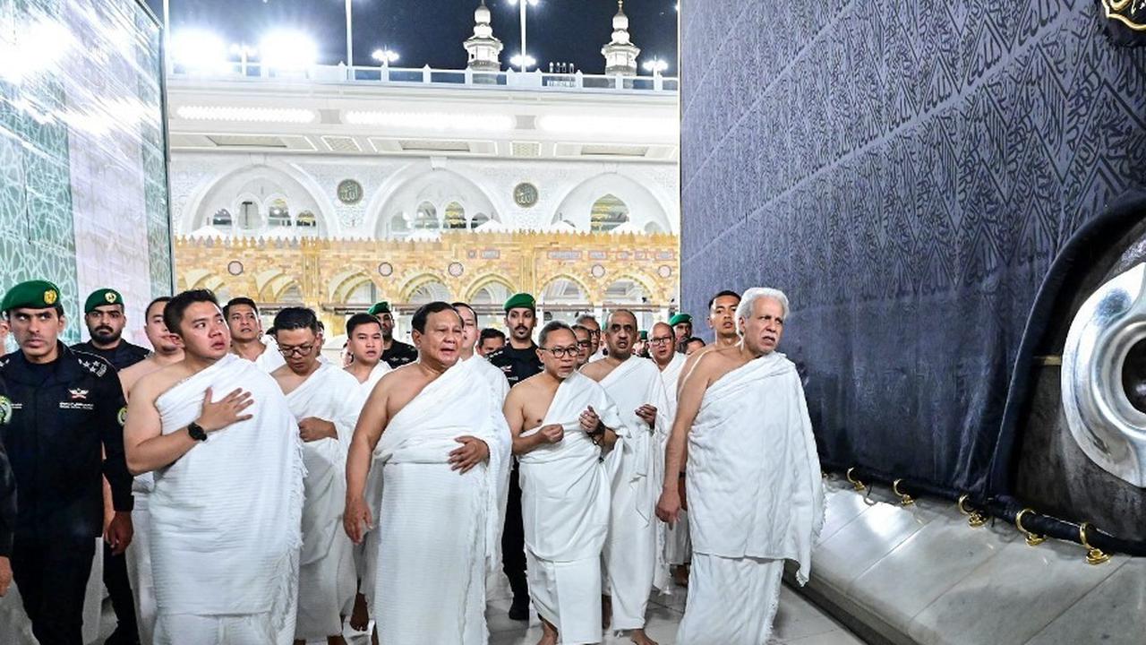 Prabowo tunaikan ibadah umrah di Masjidil Haram