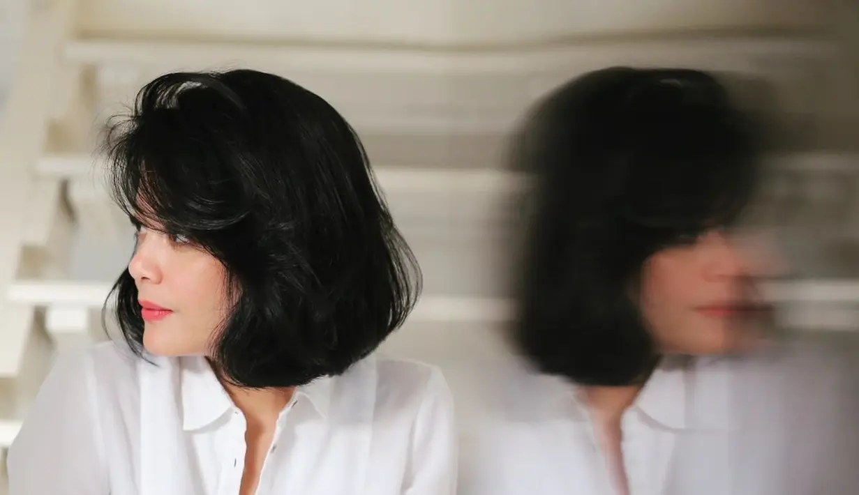 Melalui akun Instagram pribadinya, Lulu Tobing sering membagikan berbagai momen kesehariannya. Di foto ini, Lulu Tobing menampilkan dirinya dengan rambut pendek yang luar biasa cantik. [Foto: Instagram/lutob]