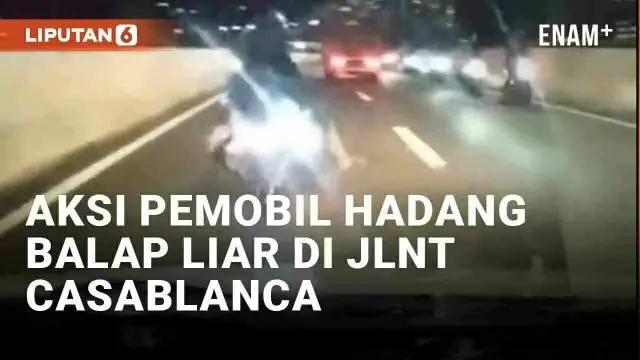 Seorang pengendara mobil berbuat nekat saat berpapasan dengan balap liar di JLNT Kota Casablanca, Jakarta Selatan. Berawal saat pemobil bertemu dengan rombongan pemotor di persimpangan yang dicurigai hendak berulah. Benar saja, pemobil berpapasan den...