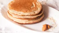 Resep MPASI Banana Pancake enak dan bergizi. (Foto: Unsplash/Delfina Cocciardi)