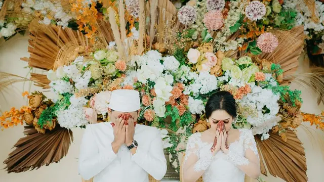 Potret akad nikah Maell Lee dan Intan Ratna Juwita