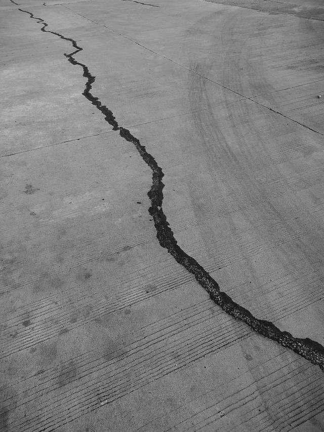 Ilustrasi gempa (unsplash)