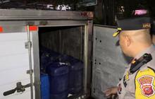 Polisi Amankan Miras 1.500 Liter di Jalur Wisata Bandung, Dua Pelaku Ditangkap