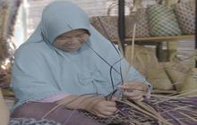 Di Tangan Kreatif Nasabah PNM, Rumput Purun Disulap Jadi Tas Cantik