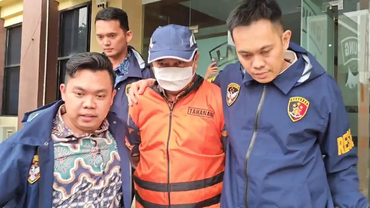 Sekda Lampung Tengah Welly Adiwantra jadi tersangka korupsi