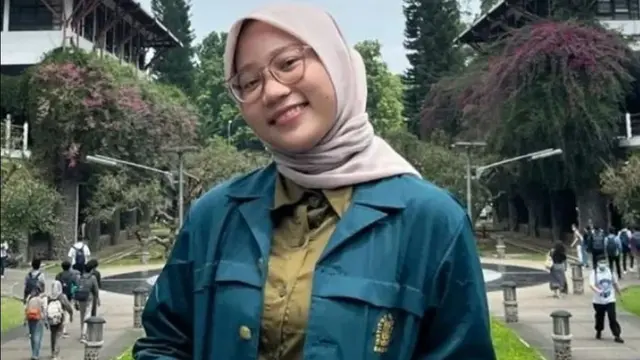 Zara Anak Ridwan Kamil Lepas Hijab