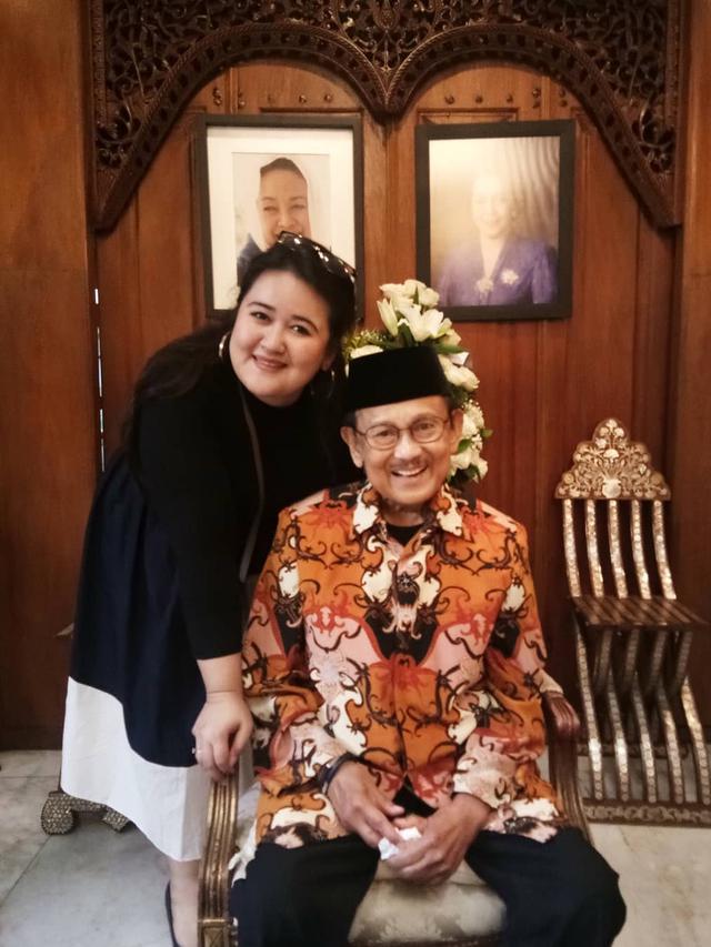 Lebih Dekat dengan Putri Habibie, Cucu BJ Habibie yang ...