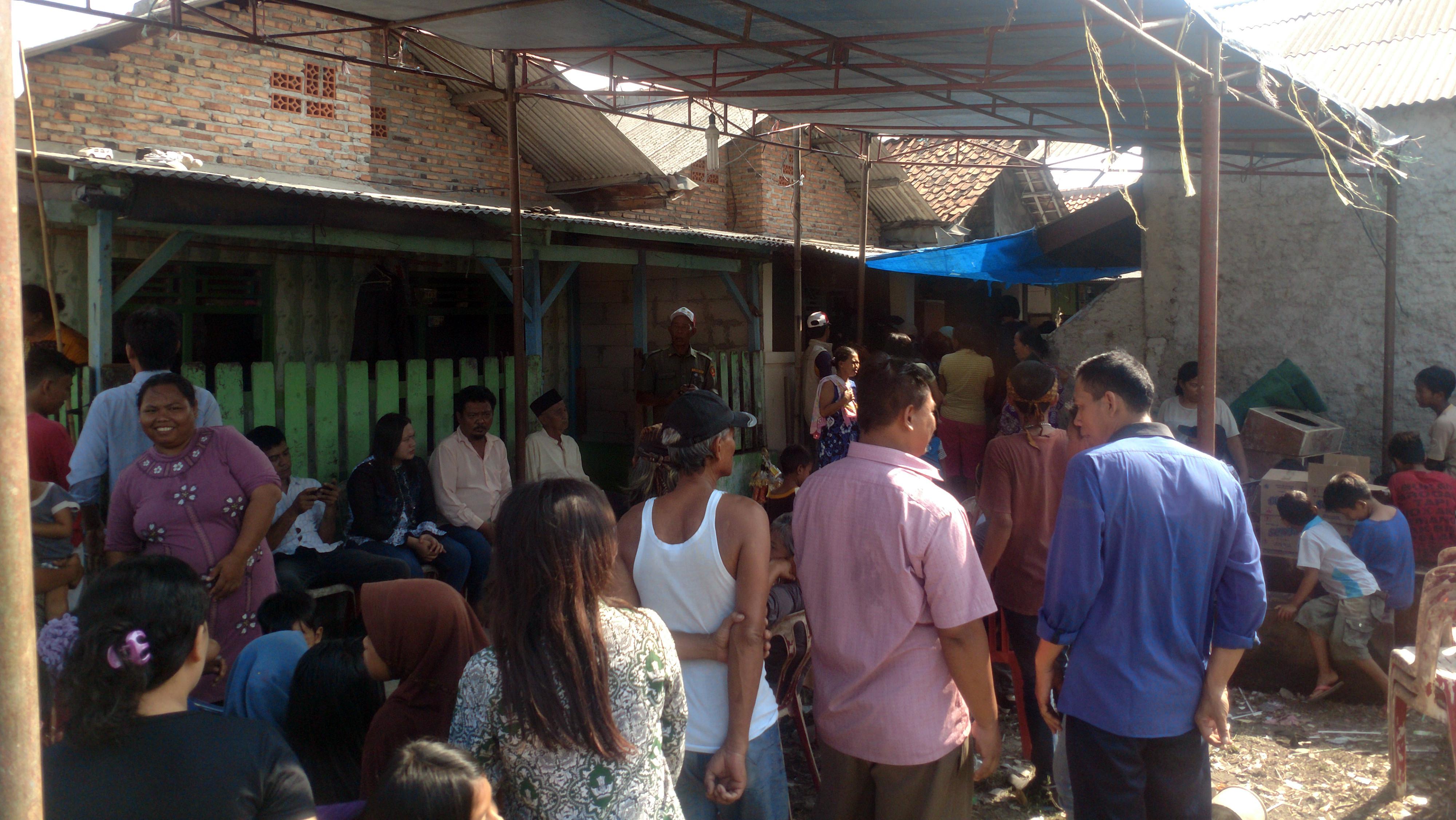 Rumah duka Joya yang tewas dibakar hidup-hidup oleh warga setelah dituduh mencuri amplifier di Musala Al-Hidayah, Babelan, Bekasi. (Liputan6.com/Fernando Purba)