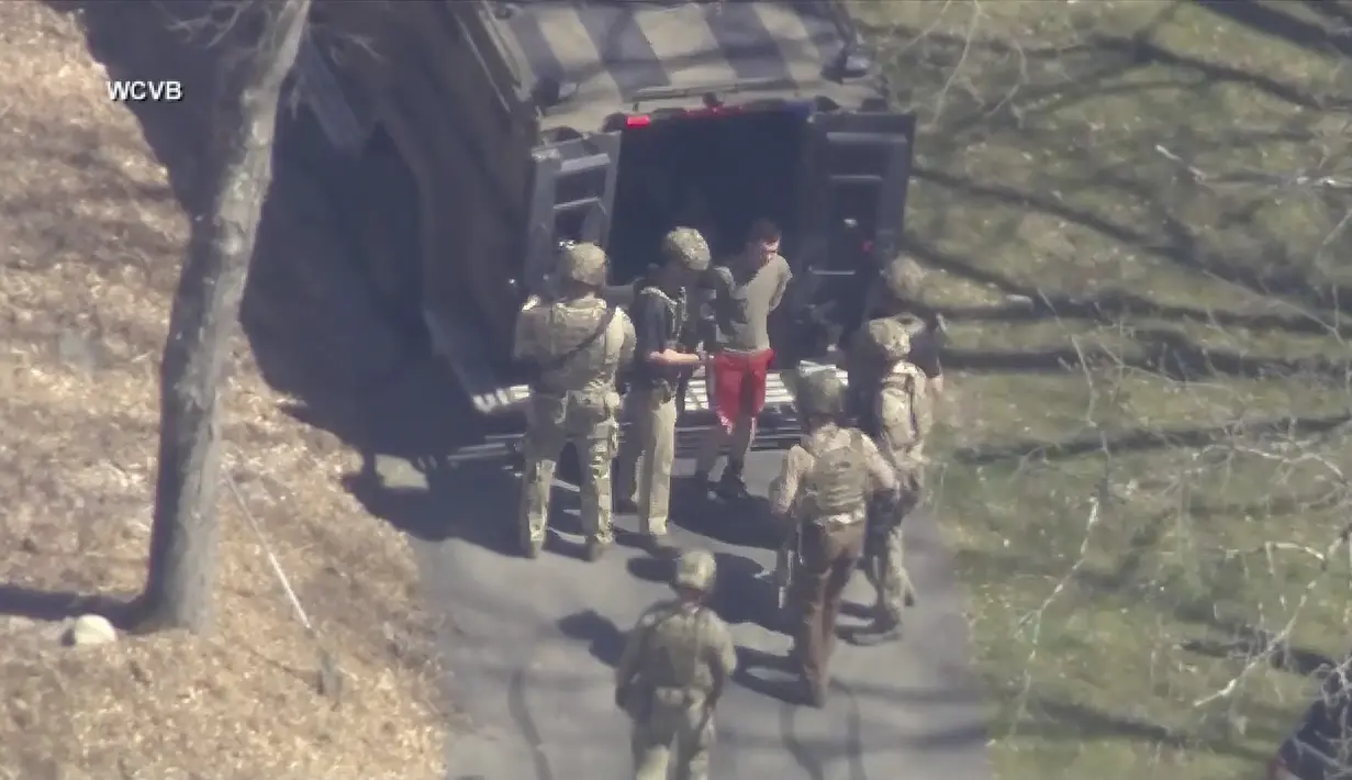 Penangkapan terhadap Teixeira dilakukan di kediaman keluarganya, di Dighton, Boston, pada Kamis (13/4/2023).  (WCVB-TV via AP)