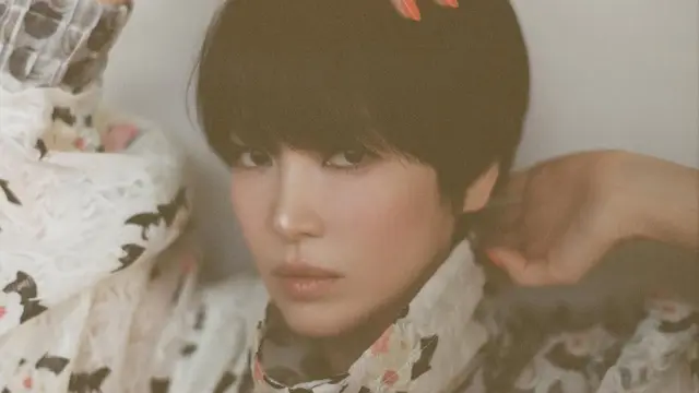 Makin Fresh Jelang Akhir Tahun, Song Hye Kyo Tampil Berani dengan Rambut Extreme Bob