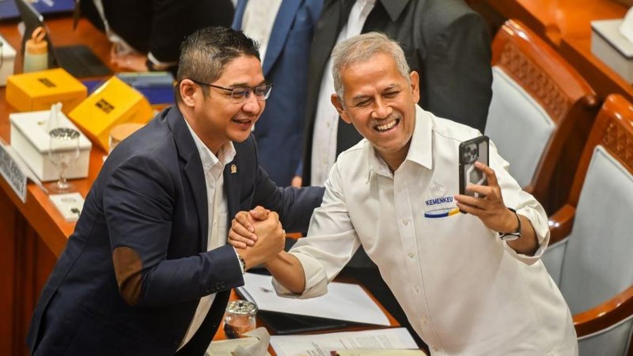 Kemenkeu Masih Kaji Tarif Cukai Rokok 2026, Target Penerimaan Negara Dikerek Rp1,7 Triliun!