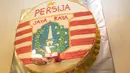 Kue ulang tahun dari Jakantor Community untuk merayakan HUT Persija ke-87 di Hotel Royal Regal, Jakarta, Sabtu (28/11/2015). (Bola.com/Vitalis Yogi Trisna)