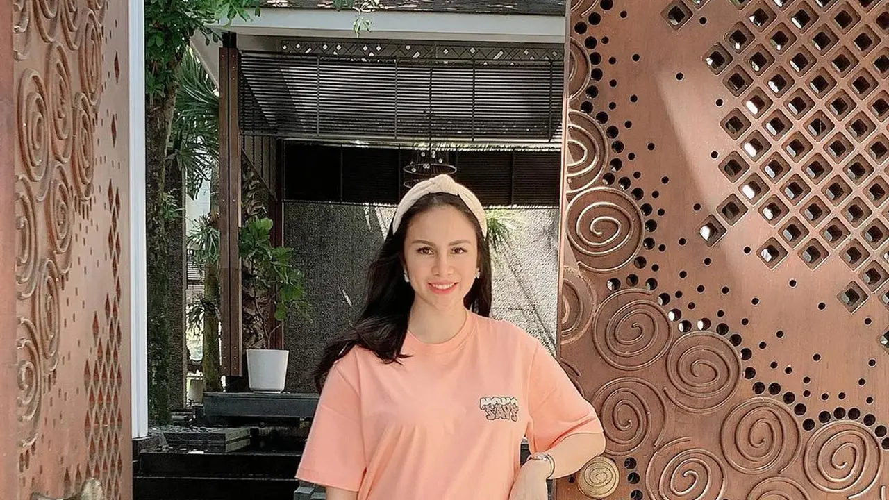 6 Potret Momo Geisha dengan Gaya Kasual Saat Hamil Anak Kedua, Tampil Memesona