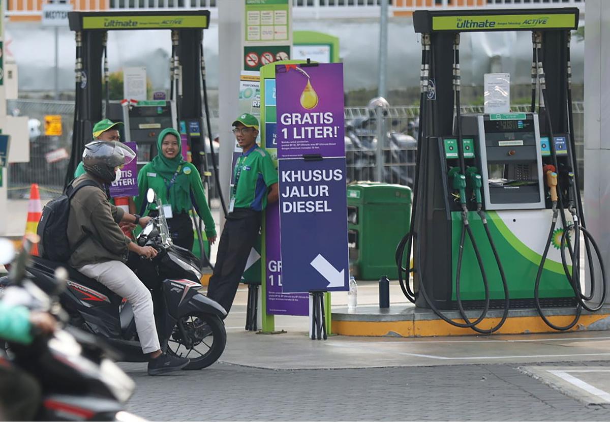FOTO: SPBU Swasta Kehabisan BBM Non-Subsidi, Konsumen Kebingungan