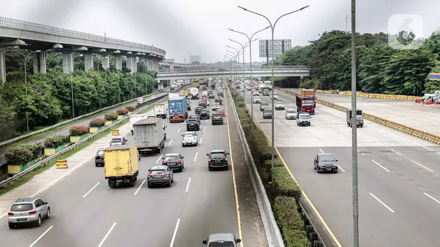 Volume Kendaraan Meningkat di Jalan Tol