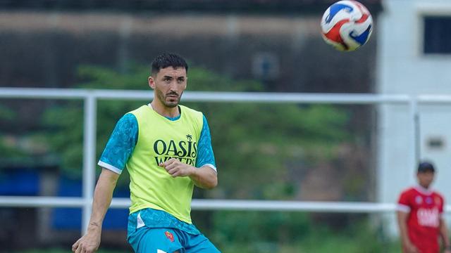 Gelandang asing anyar Persijap Jepara, Borja Martinez