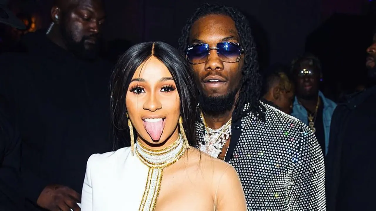 [Bintang] Cardi B - Offset