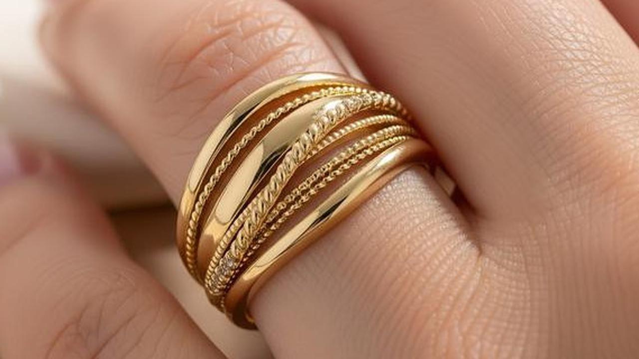 Bikin Jari Terlihat Ramping, Ini 7 Model Cincin Emas yang Cocok untuk Tangan Gemuk