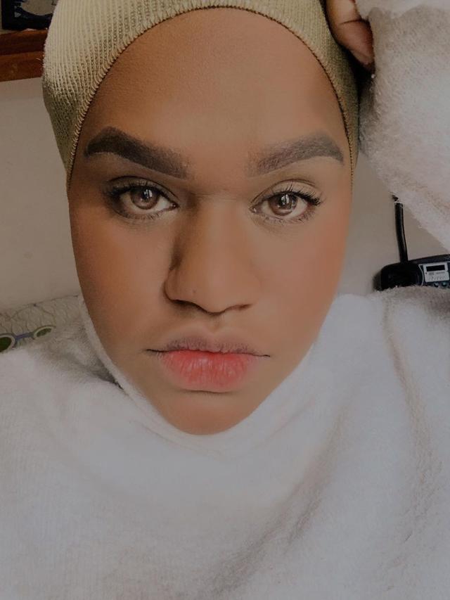 5 Pesona Noora Ireena, Jago Cover Lagu dengan Suara Merdu