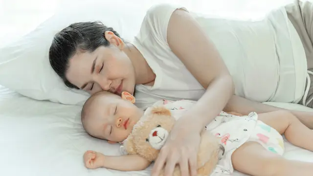 Baru Menjadi Ibu? Ini Tips Menjaga Kesehatan Mental Setelah Melahirkan! (Foto: Freepik/jcomp)