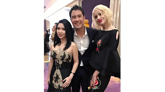 Jarang Pamer Kemesraan, Ini 6 Potret Daniel Mananta Bareng Istri Bulenya