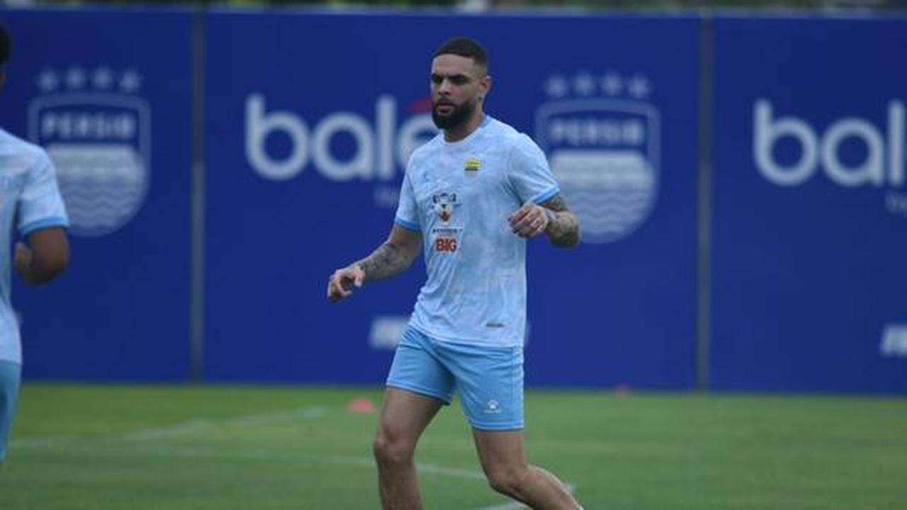 Persib Gaet Layvin Kurzawa, Legenda Maung Bandung Berharap Tak Seperti Michael Essien