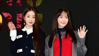 Tampil dengan outfit serba Miu-Miu di Paris Fashion Week, pesona YoonA SNSD dan Wonyoung IVE mencuri perhatian warganet. (Twitter/ivepics).