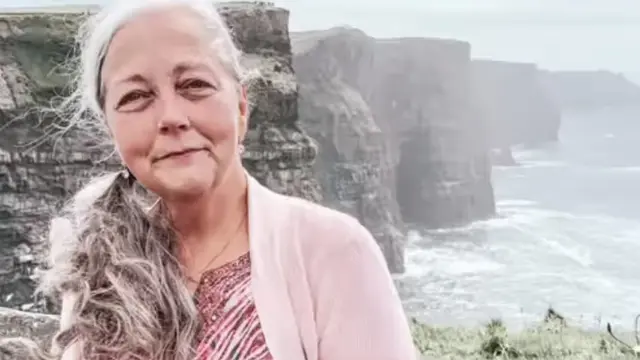 Buat Haru, Kisah Seorang Anak Bawa Sang Ibu yang Menderita Demensia untuk Berlibur Bersama