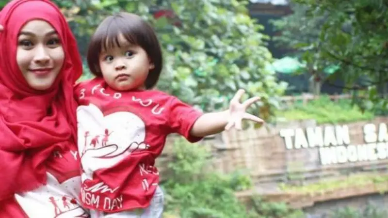 Lucunya Anak Zaskia Mecca Bicara Bahasa Jawa