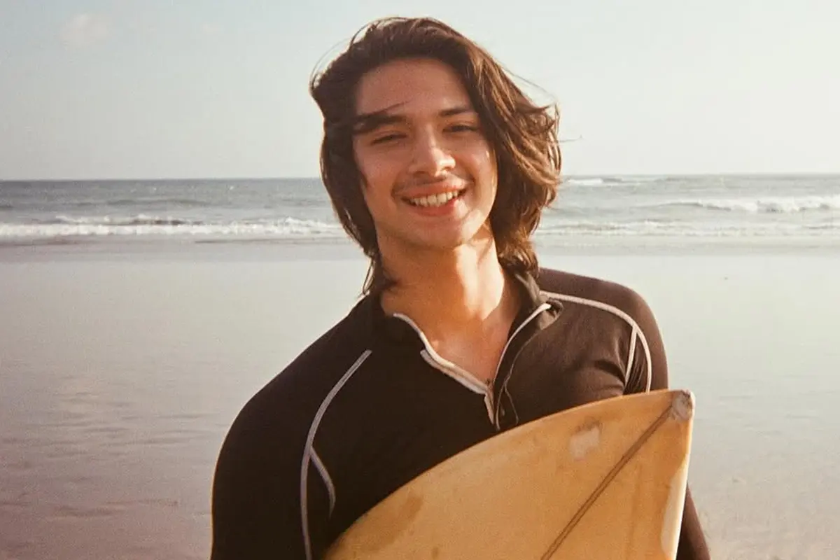 Potret Artis Pendatang Baru Arya Mohan, Debut Main Sinetron di Asmara Gen Z