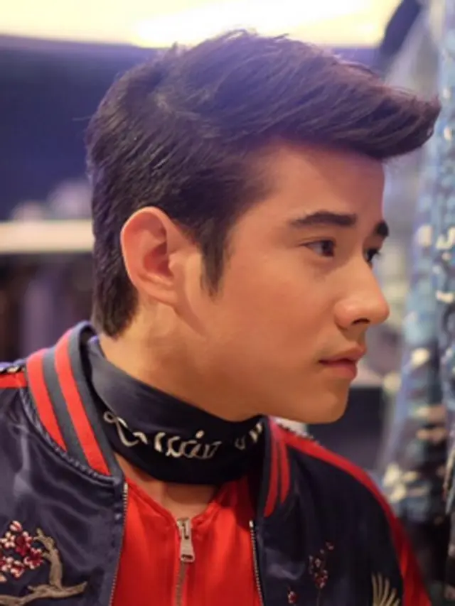 [Bintang] Mario Maurer Berhasil Curi Perhatian Kaum Hawa dengan Senyuman Mautnya