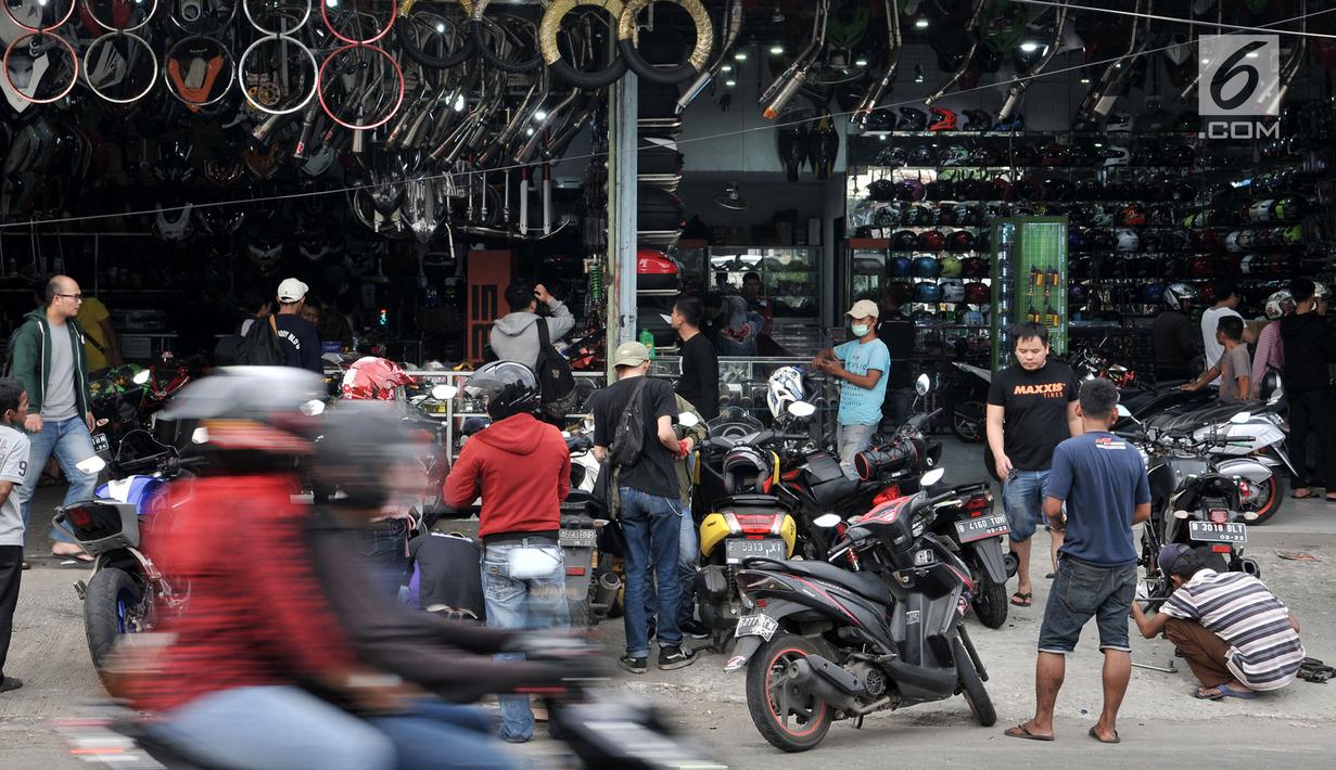 FOTO Jelang Lebaran Bengkel Motor di Jalan Otista Ramai 