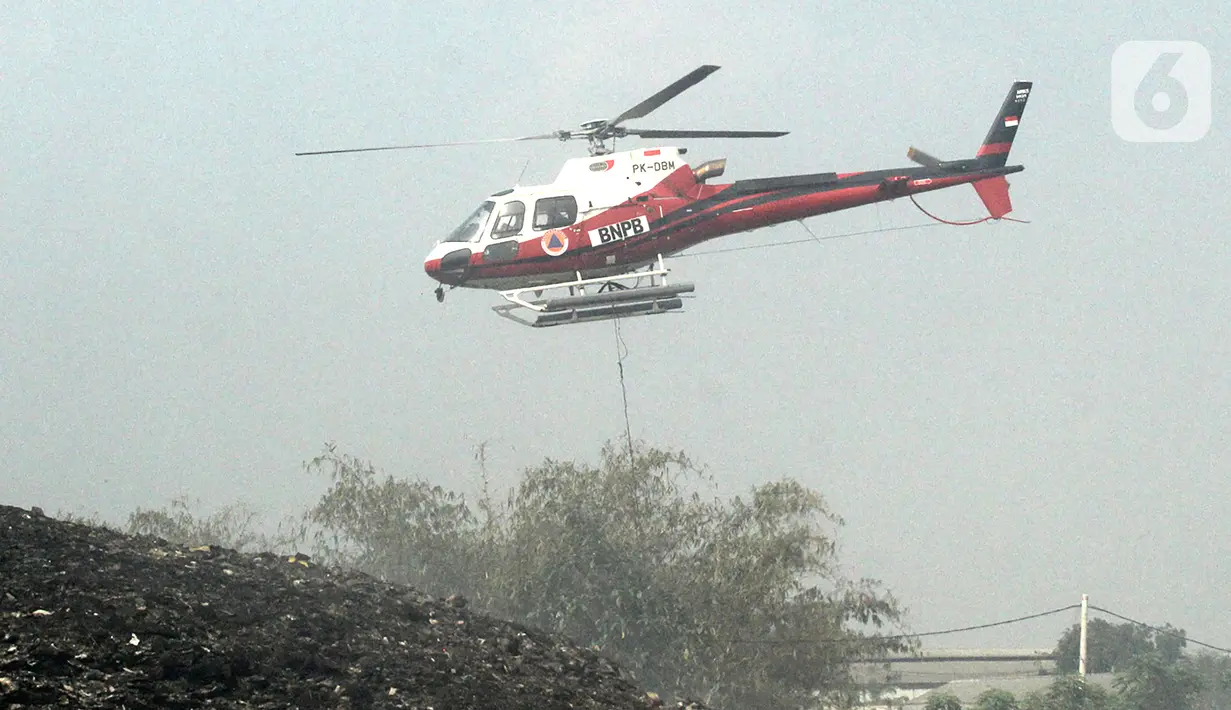 Berdasarkan laporan pagi ini, hanya 30 persen wilayah terbakar yang belum padam. (merdeka.com/Arie Basuki)