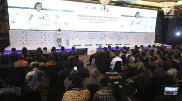 Menkeu Sri Mulyani memberi sambutan dalam Indonesia Investmen Forum (IIF) 2018 di ajang Pertemuan Tahunan IMF-World Bank 2018 di Bali, Selasa (9/10). Acara tersebut mendiskusikan paradigma baru dalam pembiayaan infrastruktur. (Liputan6.com/Angga Yuniar)