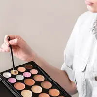 Tren ‘Unrecognizable Makeup’ Bisa Bikin Dirimu Tampak Seperti Orang Lain (Foto/Sumber: Freepik)