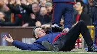 Louis van Gaal Protes Wasit dan Peragakan Diving Alexis Sanchez