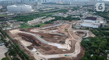 Foto udara progres pembangunan Jakarta International E-Prix Circuit (JIEC) di kawasan Taman Impian Jaya Ancol, Jakarta, Kamis (24/2/2022). Menurut PT Jakarta Propertindo pembangunan JIEC yang ditargetkan selesai dalam waktu tiga bulan itu kini telah mencapai 28 persen. (Liputan6.com/Herman Zakharia)