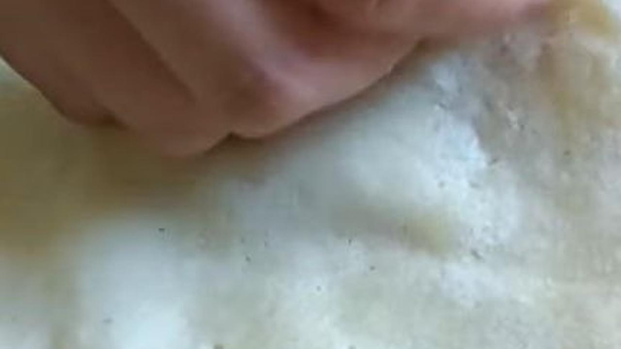 Cari Sela-sela Kulit Lumpia