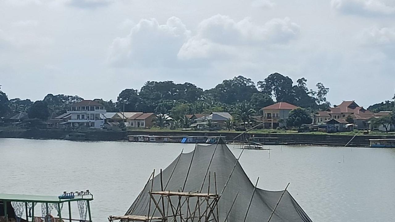 Kapal Wakil Wali kota Jambi Bermasalah di Danau Sipin, Nakhoda Tenggelam saat Perbaiki Mesin
