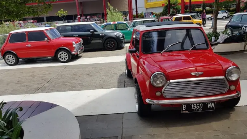 Mobil Mungil MINI