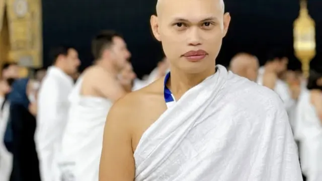 Transformasi Wanda Hara Saat Umroh, Doa Tulusnya Mengundang Haru Netizen