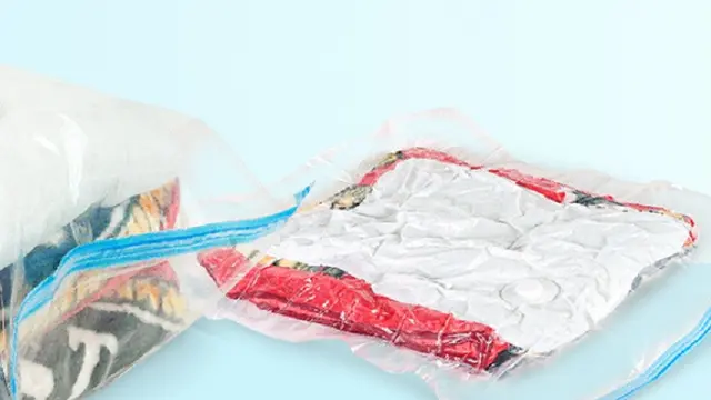Vacuum Storage Bag (Sumber foto: Bukalapak)
