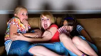 Nonton Film Horor Menyehatkan atau Bikin Penyakit?