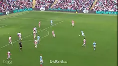 Berita video highlights Premier League 2017-2018, Manchester City vs Stoke City dengan skor 7-2. This video presented by BallBall.