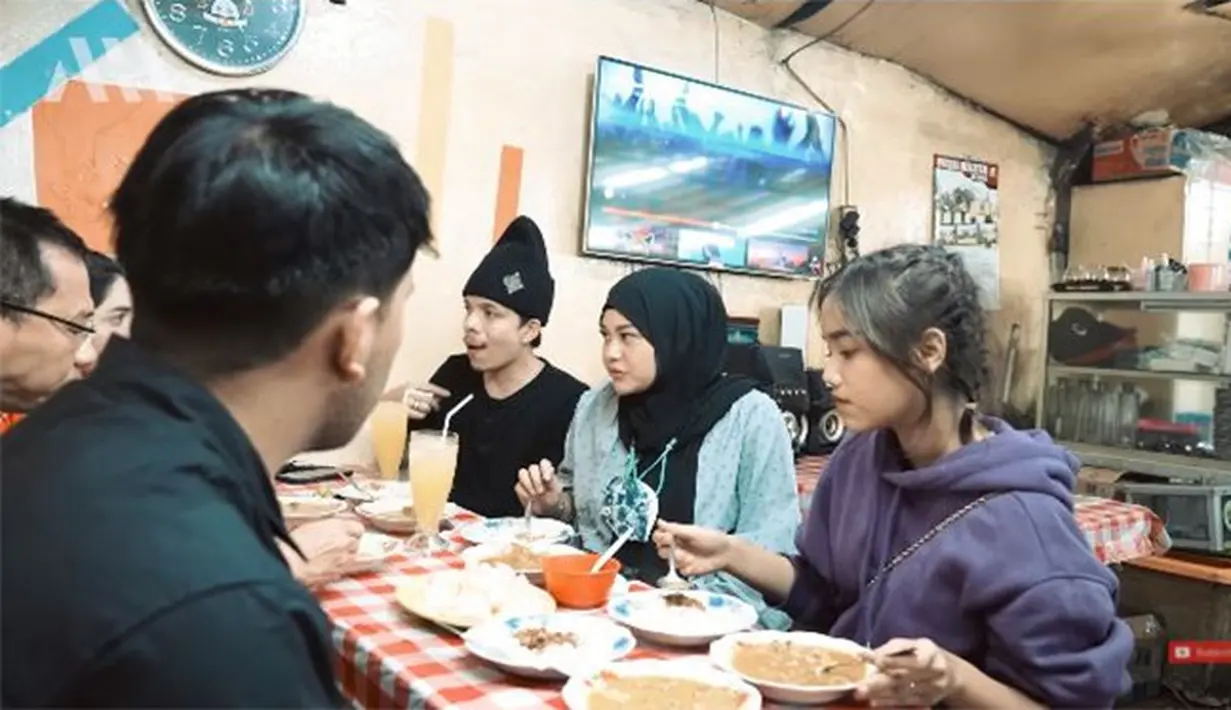 Fuji dan Thariq Halilintar (dok.Brilio/Youtube AH)